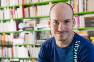 "Après un examen minutieux durant plusieurs mois", un classement sans suite a été notifié à Alexandre Jollien en octobre 2023, selon son avocat (archives). KEYSTONE/JEAN-CHRISTOPHE BOTT